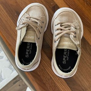 Toddler size 5.5 memory foam sperry shoes.